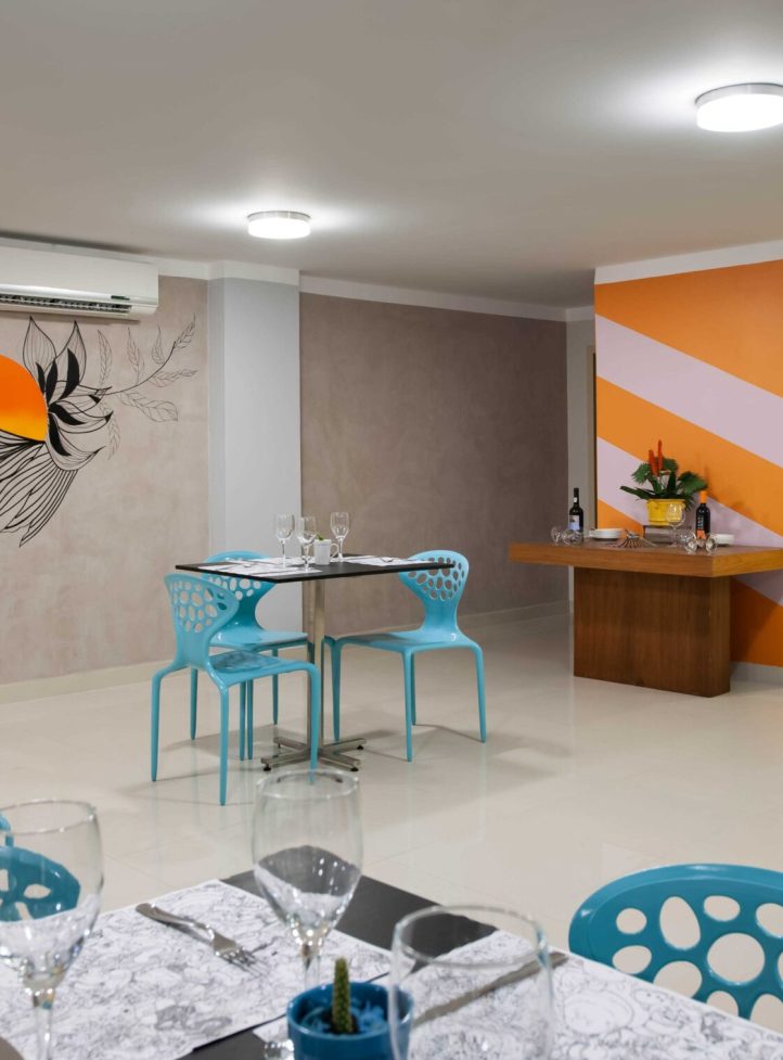 mural living hotel