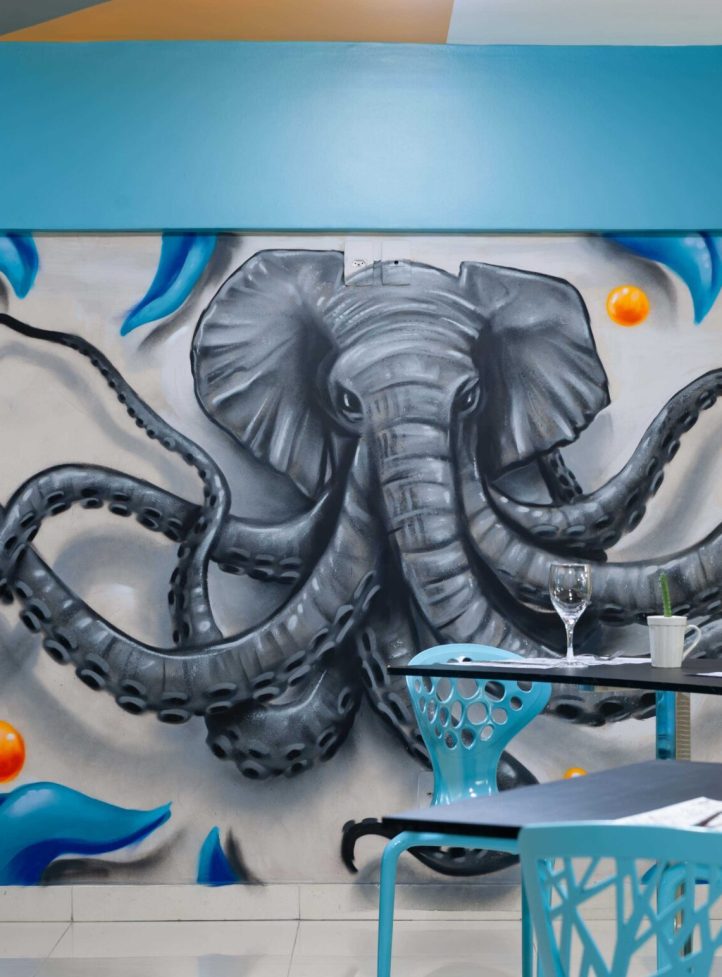 mural living hotel